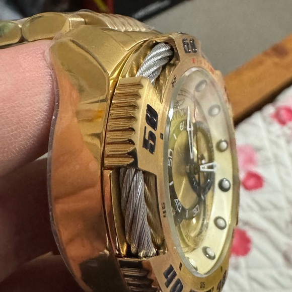 Invicta Yellow Watch Box - Picture 6 of 6